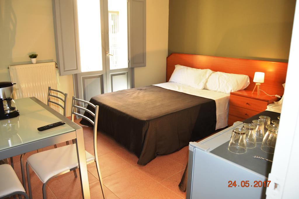 Apartamento Center Plaza Figueres Figueras Exterior foto