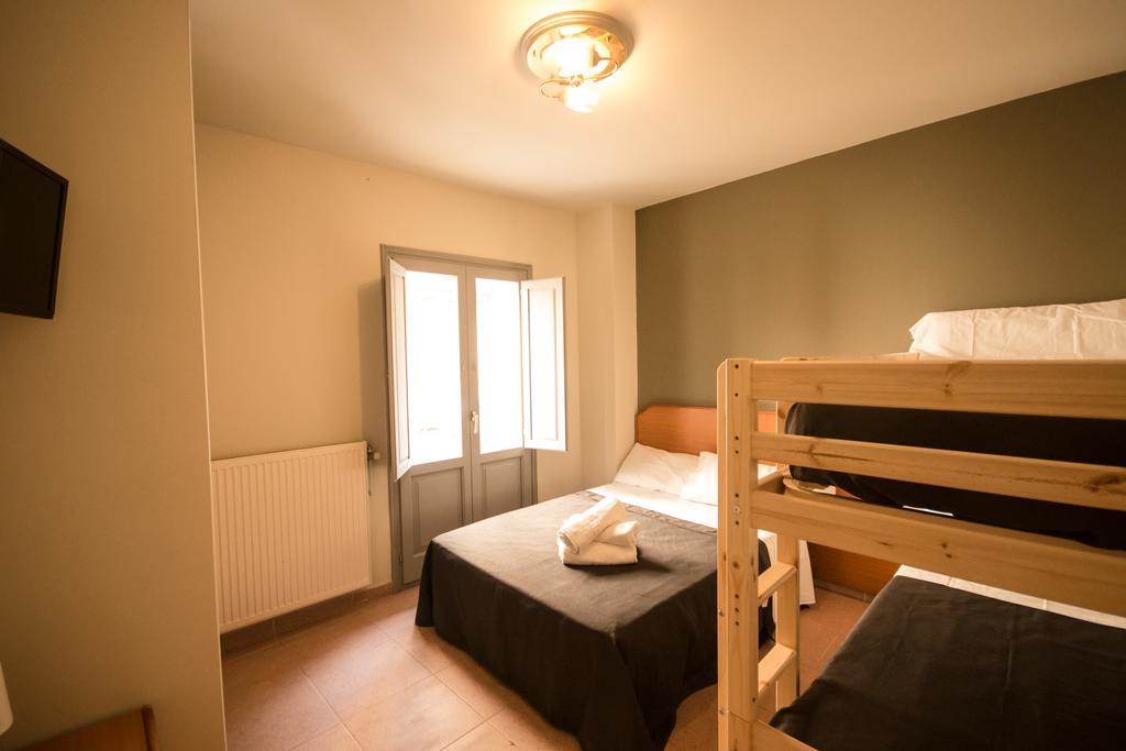 Apartamento Center Plaza Figueres Figueras Exterior foto